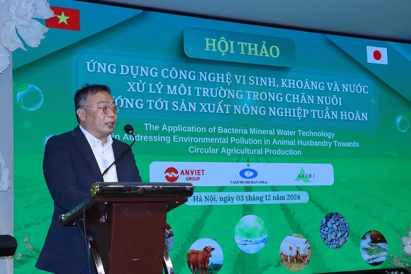 &Ocirc;ng Senoo, Tổng Gi&aacute;m đốc C&ocirc;ng ty SanBi Sangyo ph&aacute;t biểu tham luận